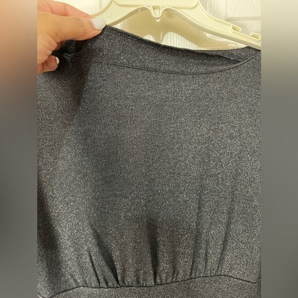 Banana Republic Black Shimmer Cutout Back Top size small - Picture 4 of 6